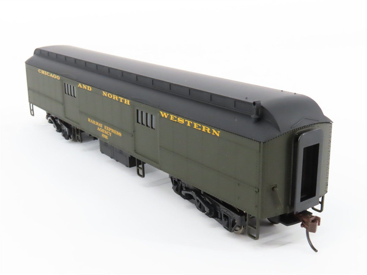 HO Rivarossi HR4038 CNW Chicago &amp; North Western 60&#39; Baggage Passenger Car #8765