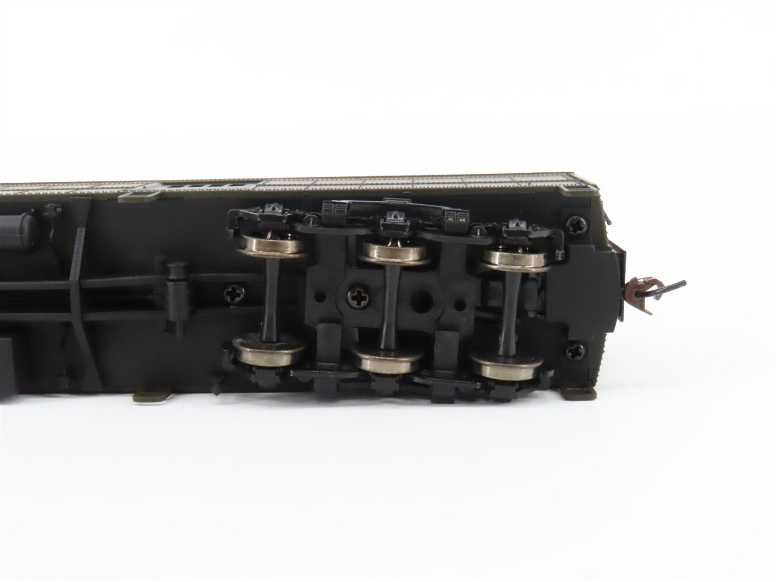 HO Rivarossi HR4038 CNW Chicago & North Western 60' Baggage Passenger Car #8765