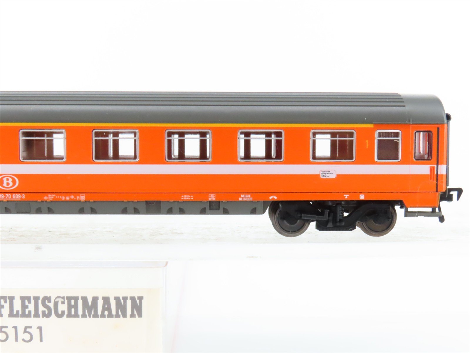 HO Scale Fleischmann 5151 SNCB Belgian 1st Class Corridor Coach Passenger #609-3