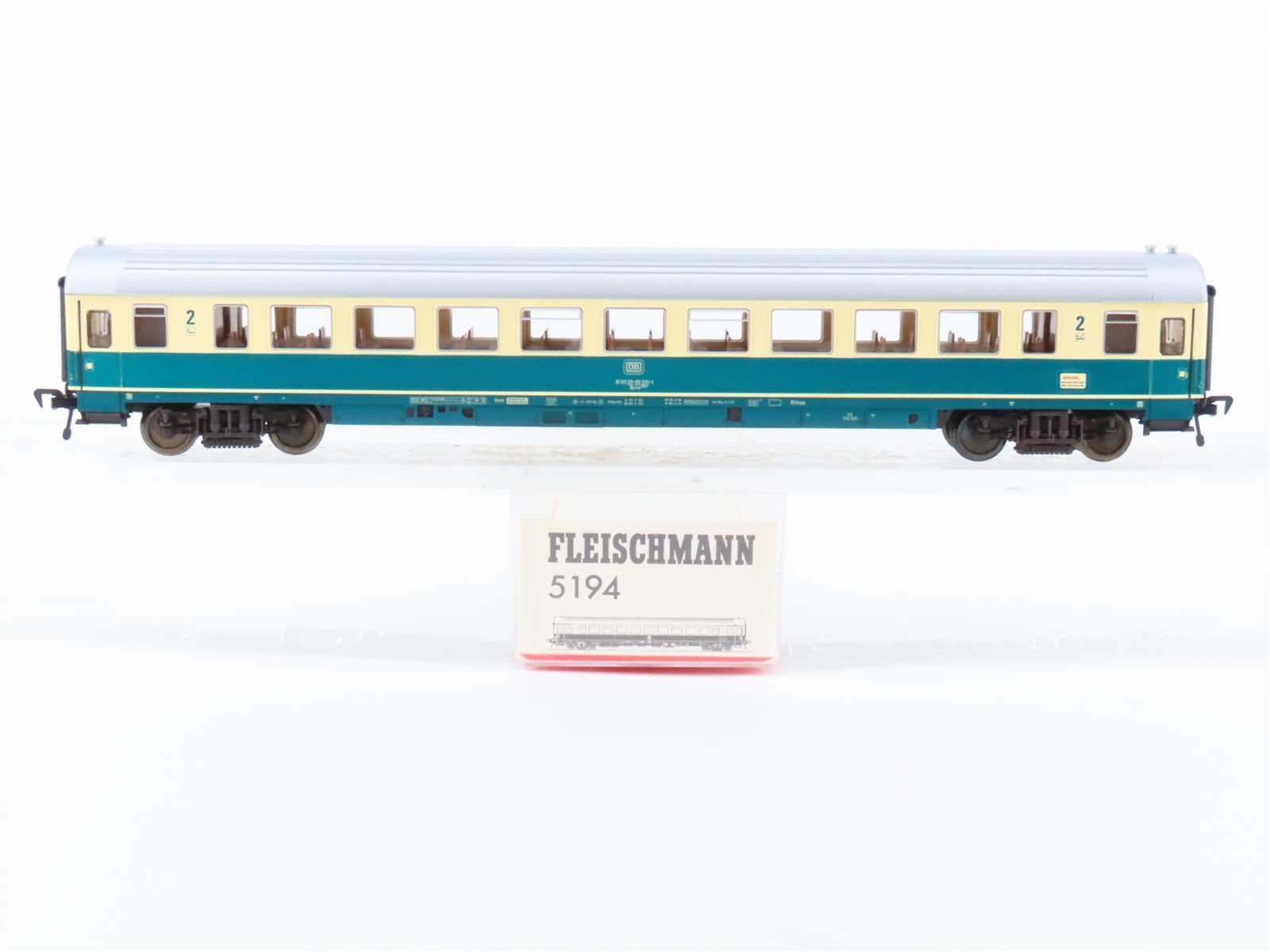 HO Fleischmann 5194 DB Deutsche Bundesbahn 2nd Class Coach Passenger Car #031-1