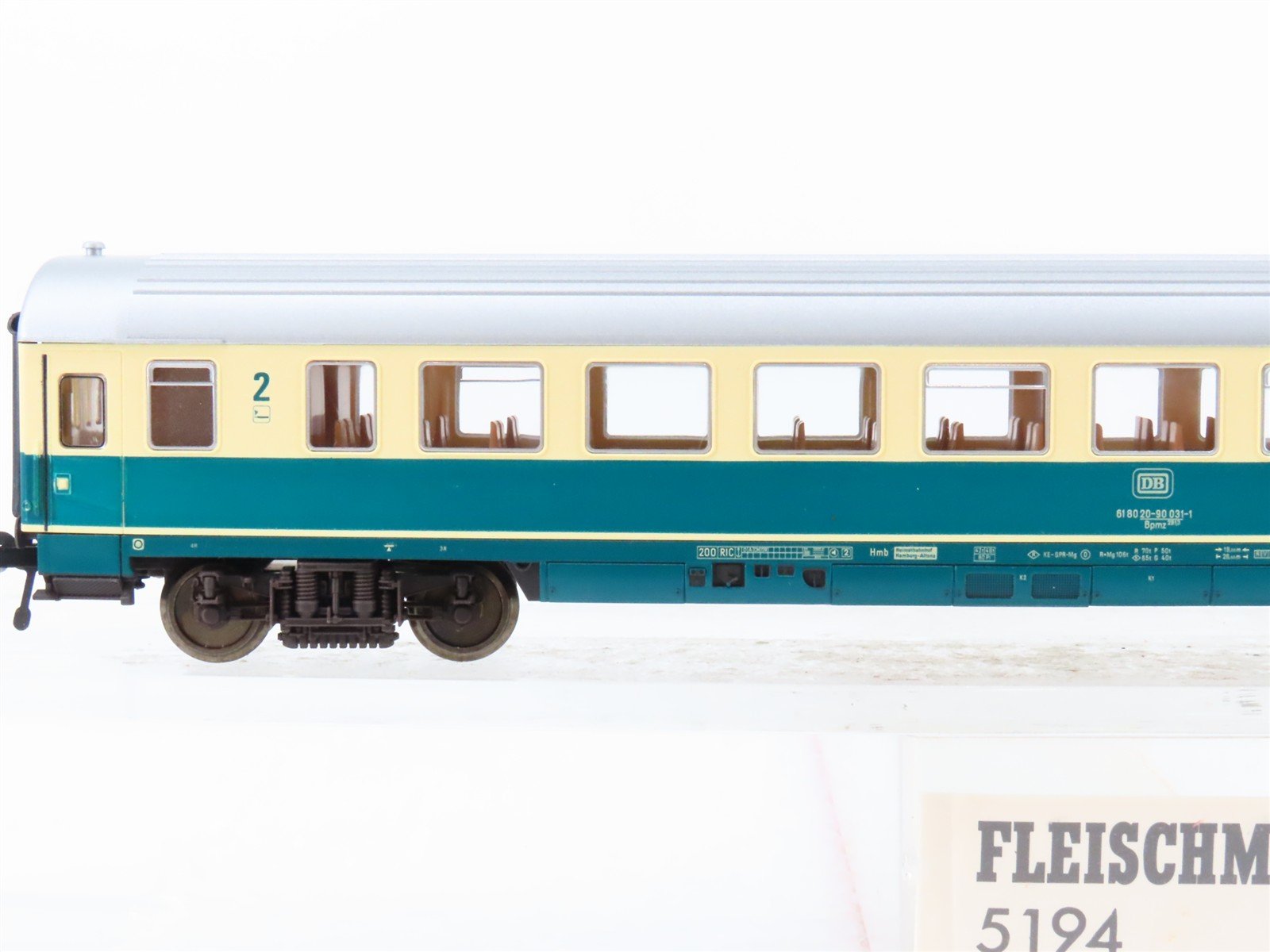 HO Fleischmann 5194 DB Deutsche Bundesbahn 2nd Class Coach
