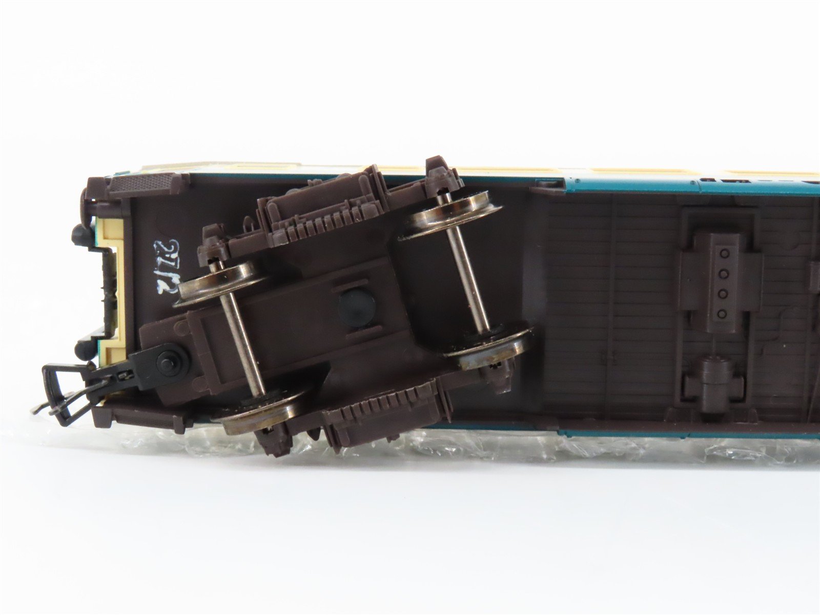 HO Fleischmann 5194 DB Deutsche Bundesbahn 2nd Class Coach Passenger Car #031-1