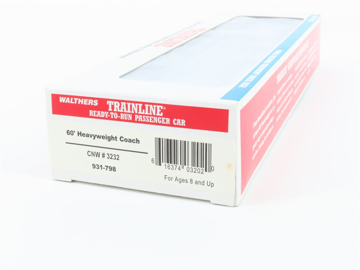 HO Scale Walthers Trainline 931-798 CNW 60&#39; Heavyweight Coach Passenger #3232