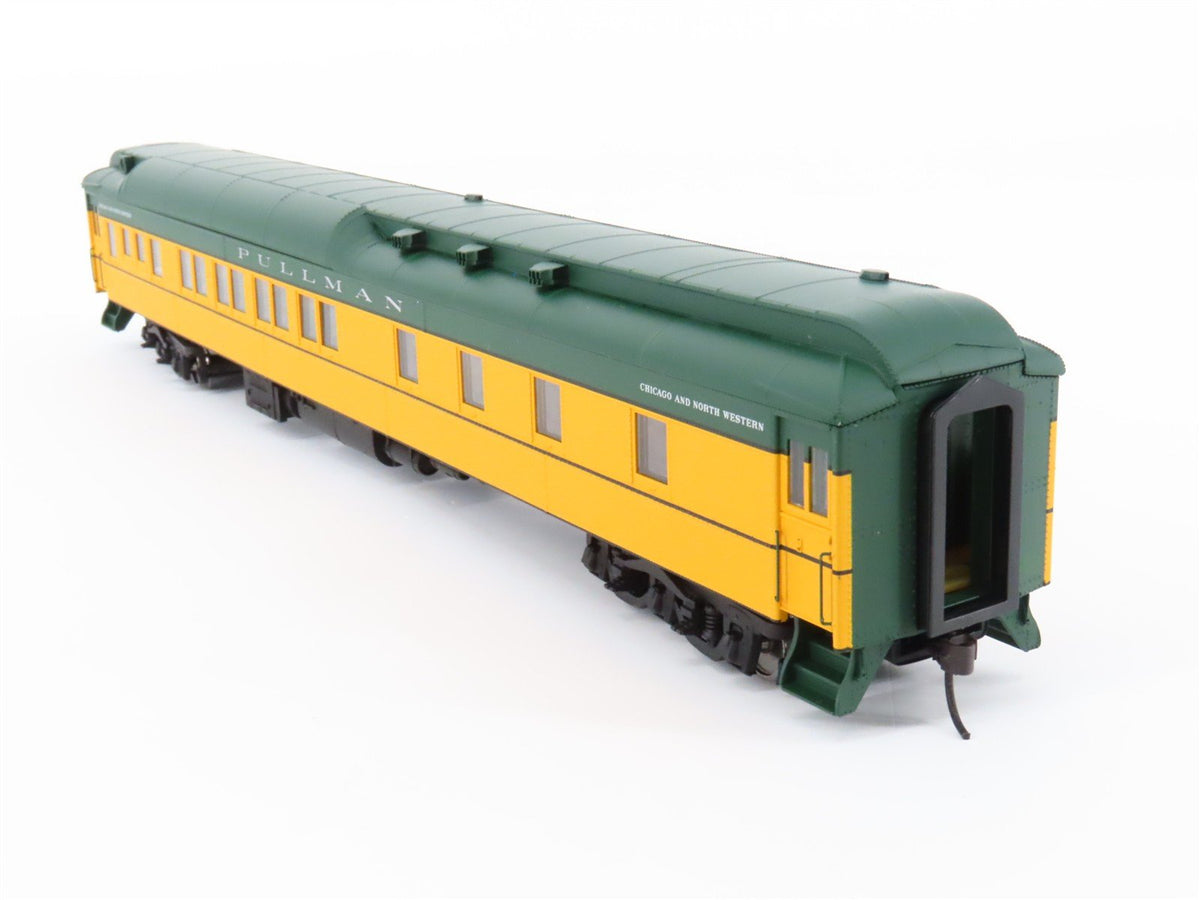 HO Scale Walthers 932-10056 CNW Chicago &amp; North Western 8-1-2 Sleeper Passenger