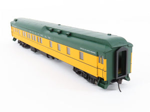 HO Scale Walthers 932-10056 CNW Chicago & North Western 8-1-2 Sleeper Passenger