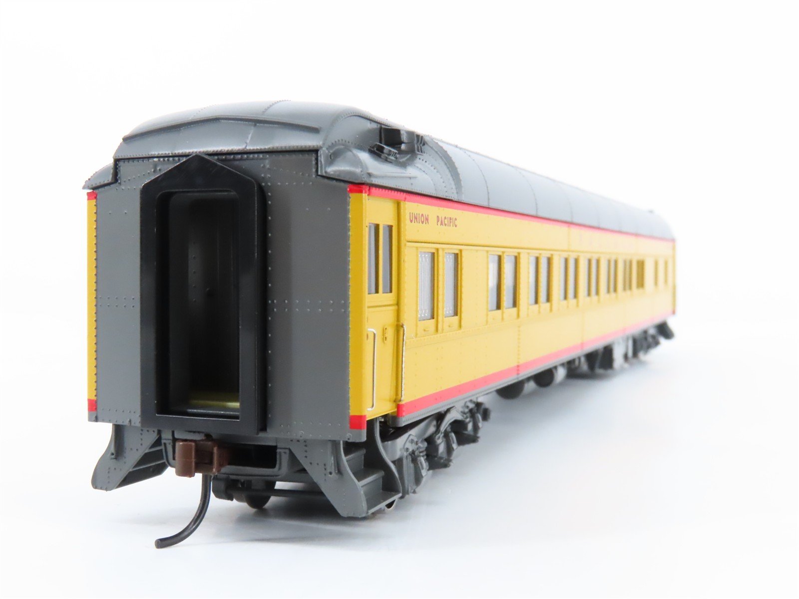 HO Walthers 932-10308 UP Union Pacific Pullman Heavyweight 28-1 Parlor Passenger