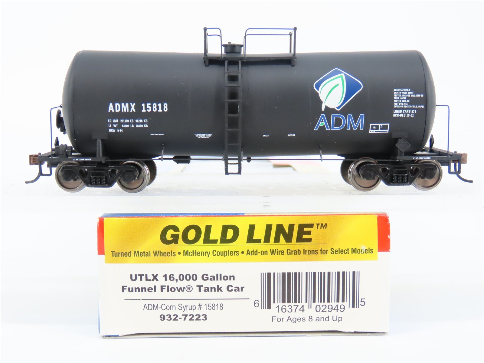 HO Scale Walthers Gold Line 932-7223 ADMX UTLX Funnel Flow Tank Car #15818