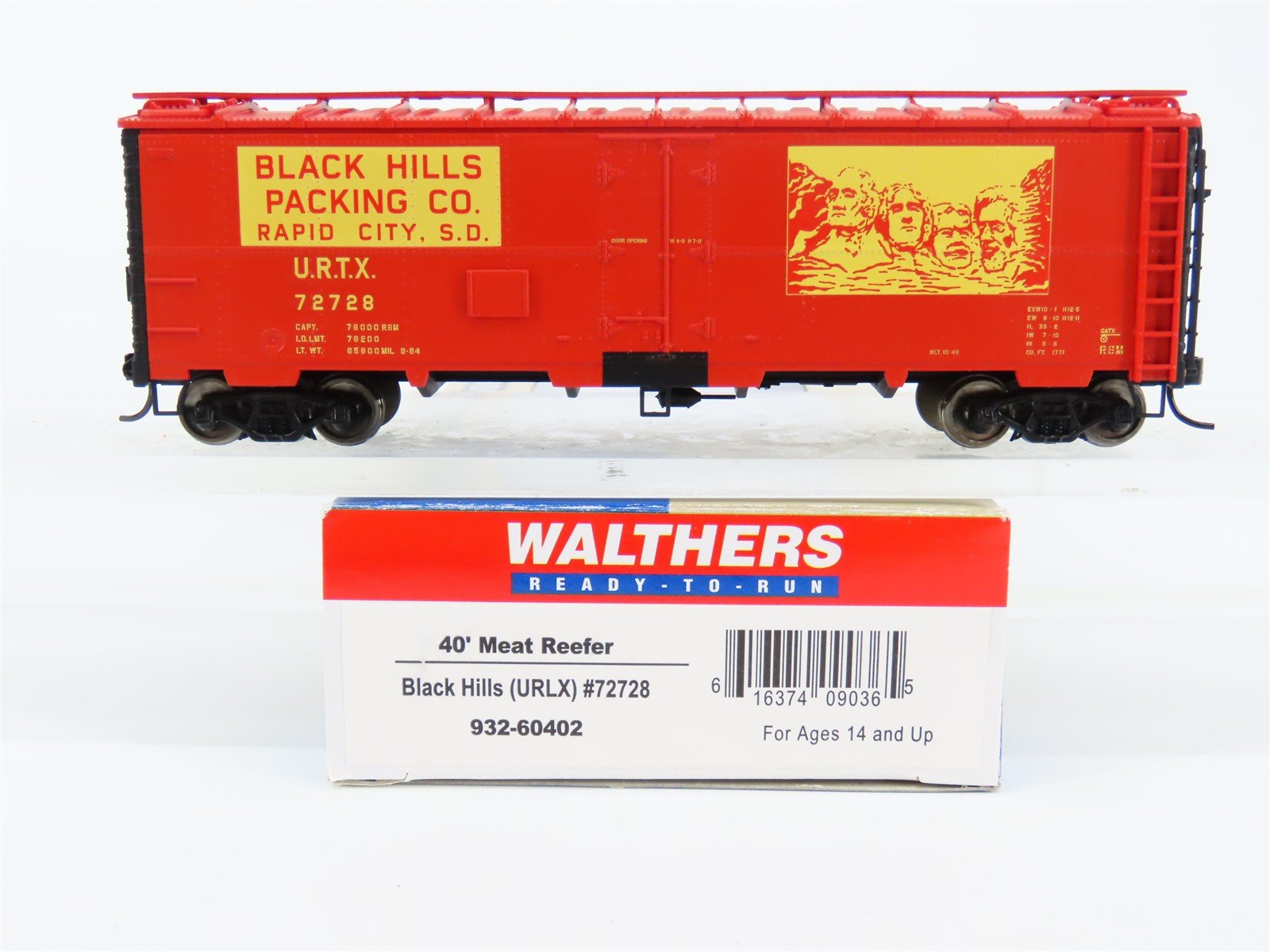 HO Scale Walthers 932-60402 URTX Black Hills 40' Meat Reefer #72728