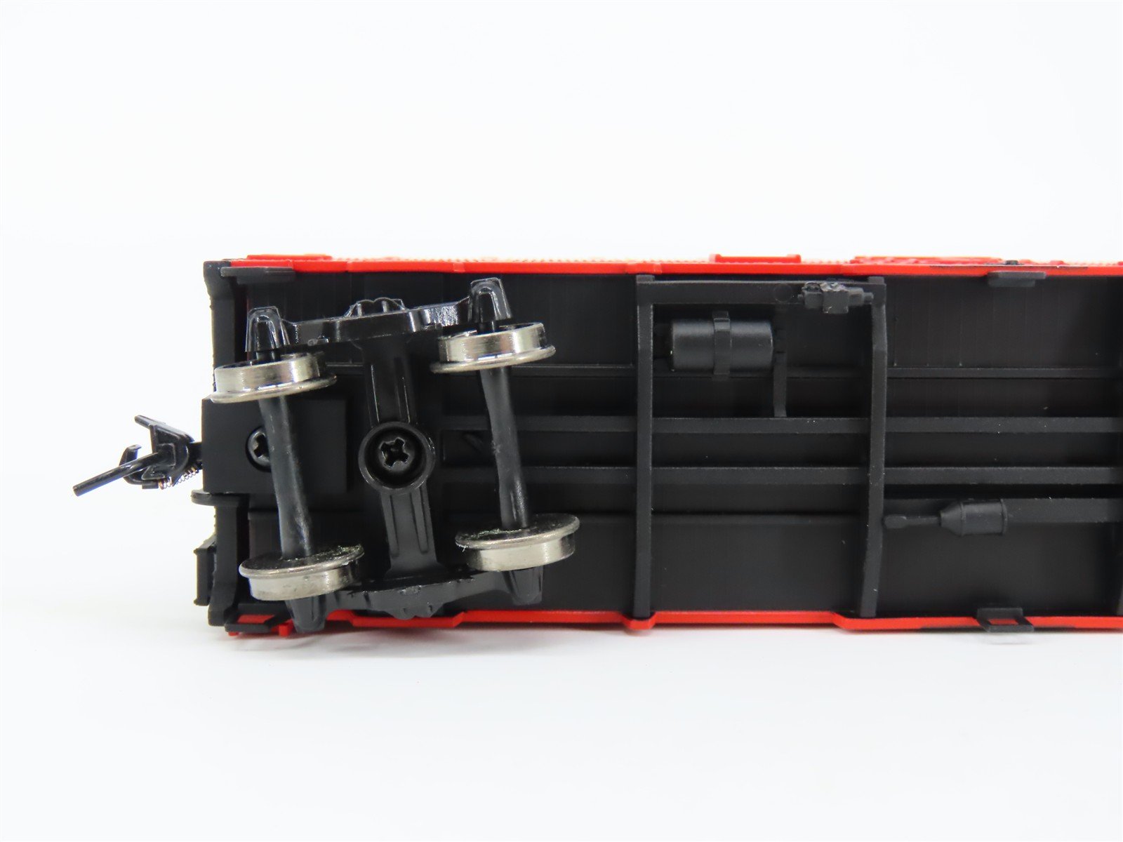 HO Scale Walthers 932-60402 URTX Black Hills 40' Meat Reefer #72728