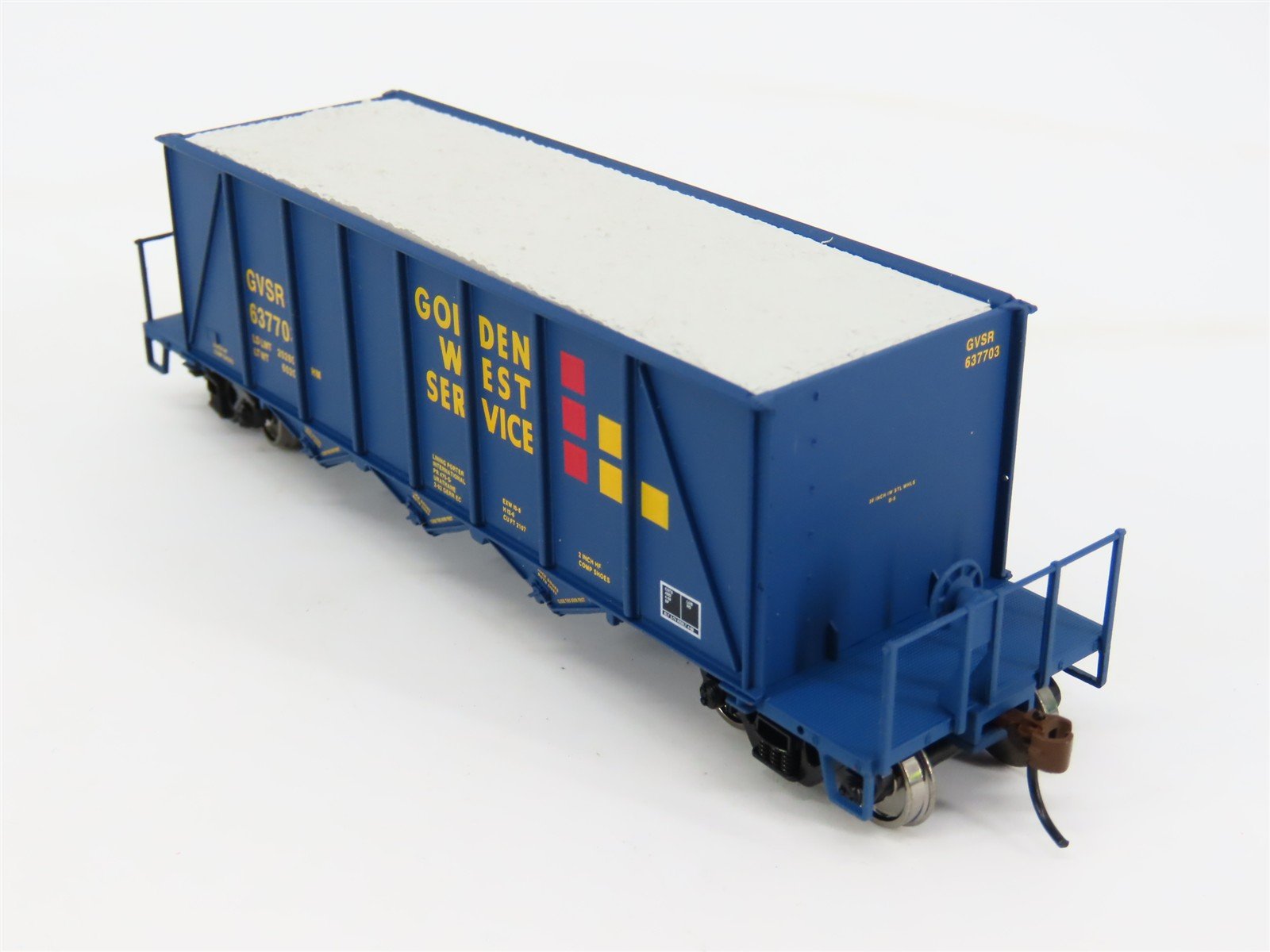 HO Walthers Gold Line 932-7060 GVSR Golden West 40' Ortner Aggregate Car #637703