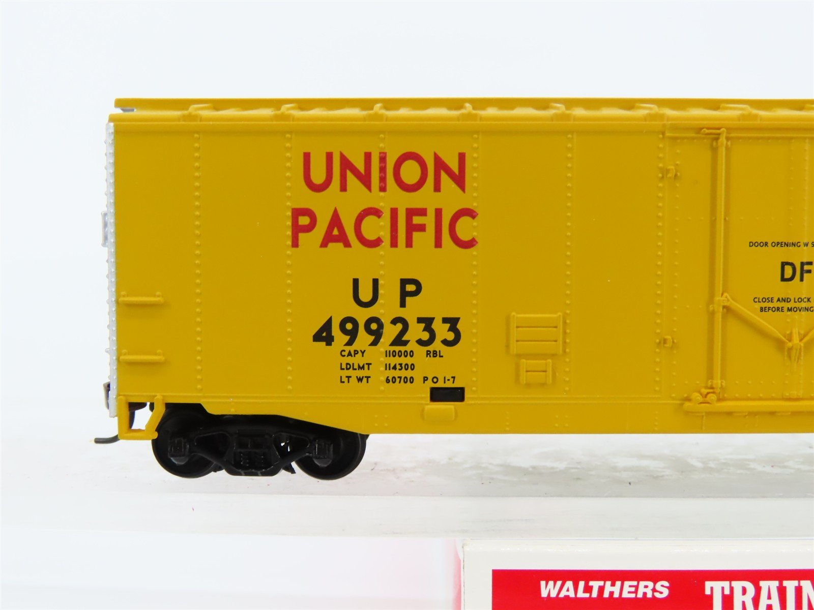 HO Scale Walthers Trainline 931-672 UP Union Pacific 50' Box Car #499233