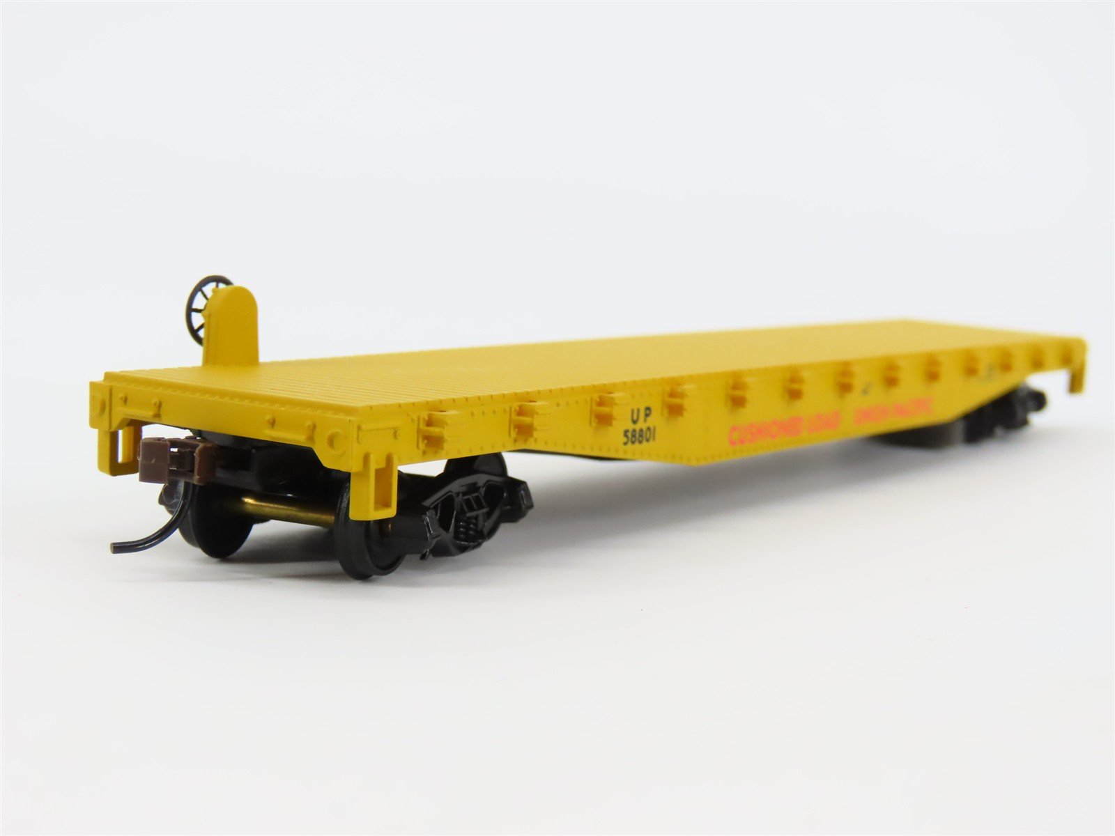 HO Scale Walthers Trainline 931-603 UP Union Pacific 50' Flat Car #58801