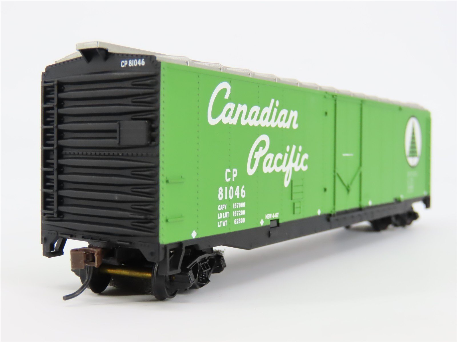 HO Scale Walthers Trainline 931-673 CP Canadian Pacific 50' Box Car #81046