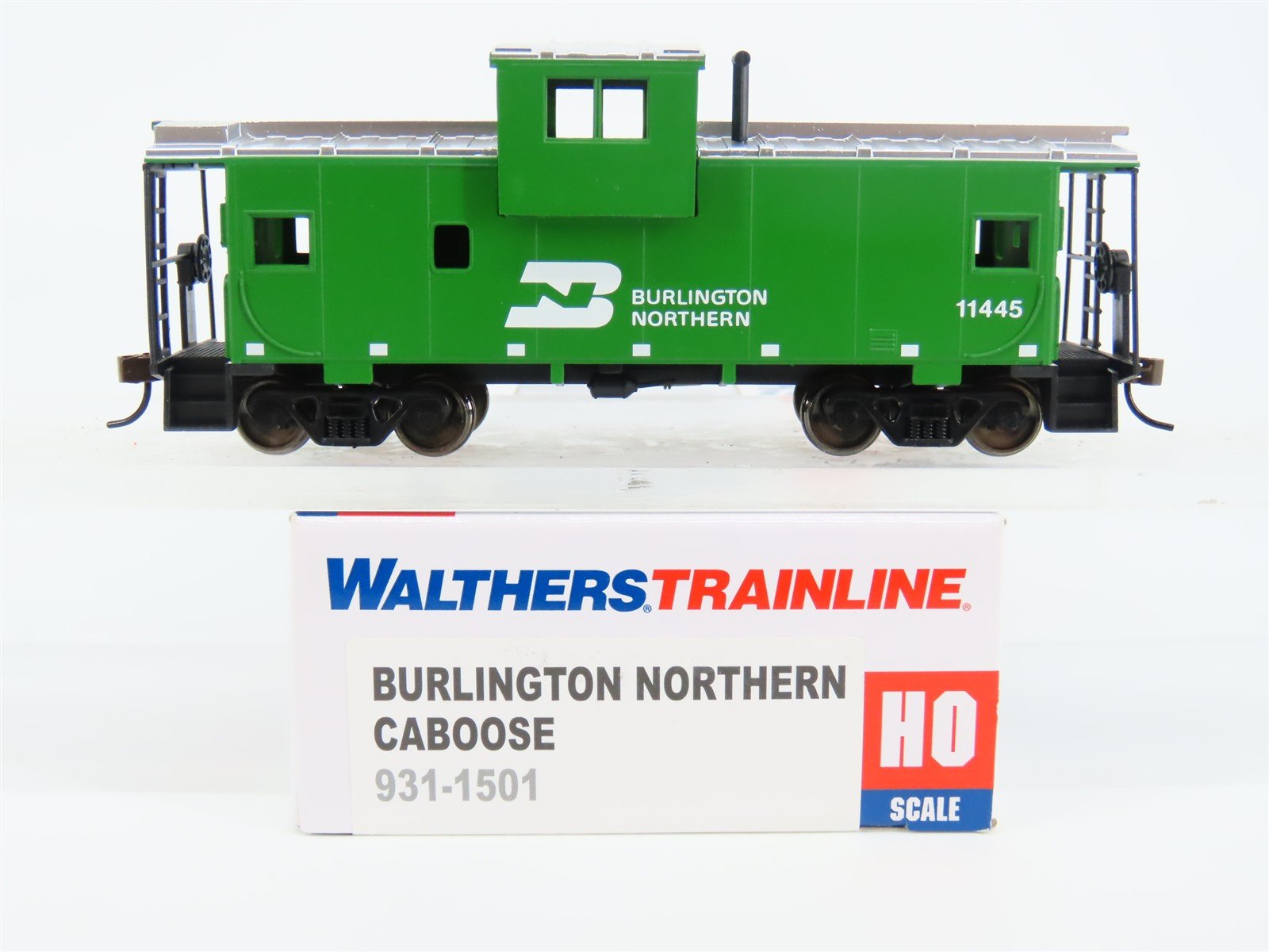 HO Scale Walthers Trainline 931-1501 BN Burlington Northern Caboose #11445