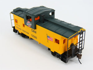 HO Scale Walthers Trainline 931-1510 CNW Chicago North Western Caboose #12560