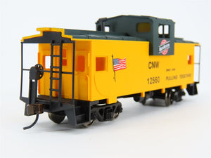 HO Scale Walthers Trainline 931-1510 CNW Chicago North Western Caboose #12560