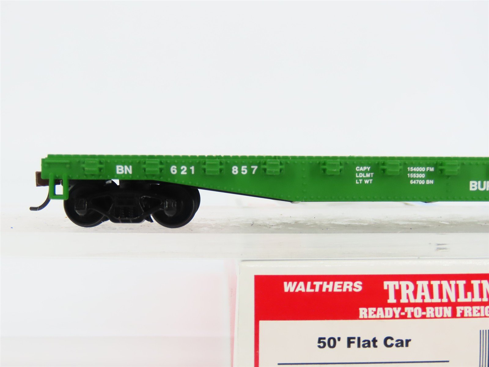 HO Scale Walthers Trainline 931-601 BN Burlington Northern 50' Flat Car #621857