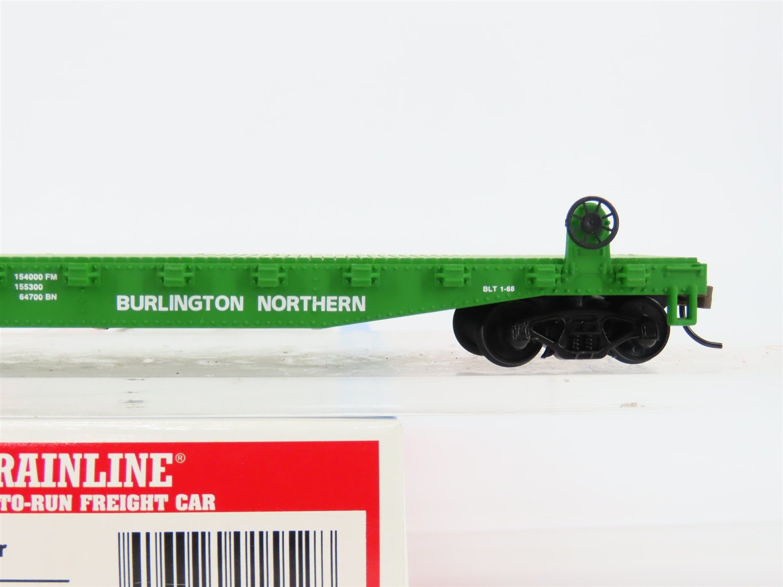 HO Scale Walthers Trainline 931-601 BN Burlington Northern 50' Flat Car #621857
