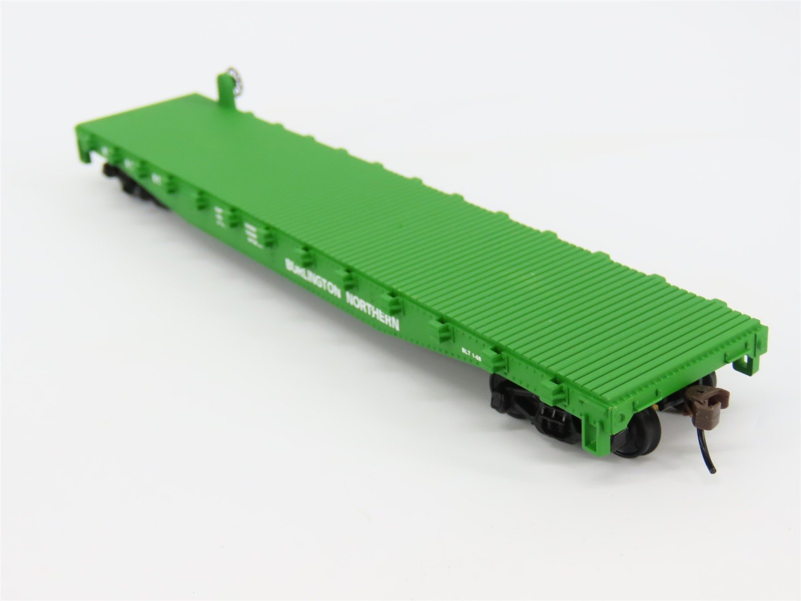 HO Scale Walthers Trainline 931-601 BN Burlington Northern 50' Flat Car #621857