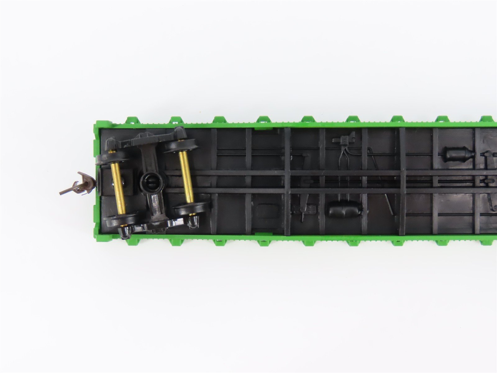 HO Scale Walthers Trainline 931-601 BN Burlington Northern 50' Flat Car #621857