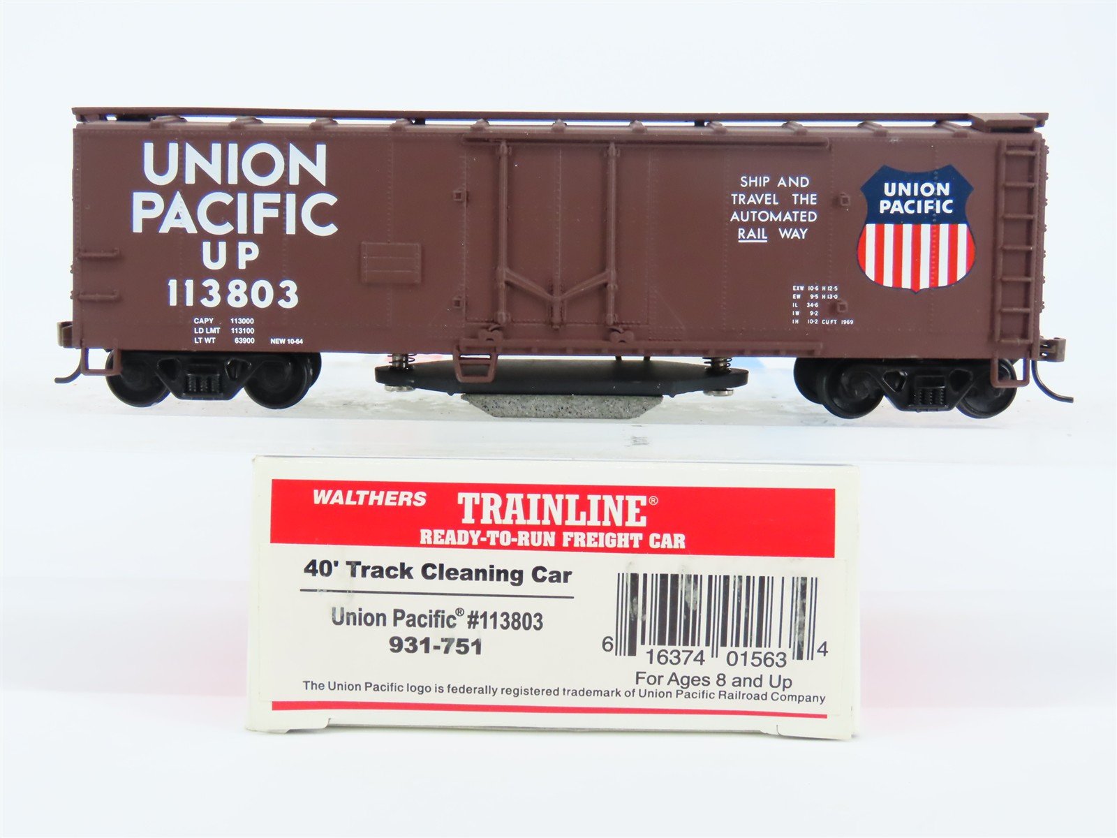 HO Scale Walthers Trainline 931-751 UP Union Pacific Track Cleaning Car #113803