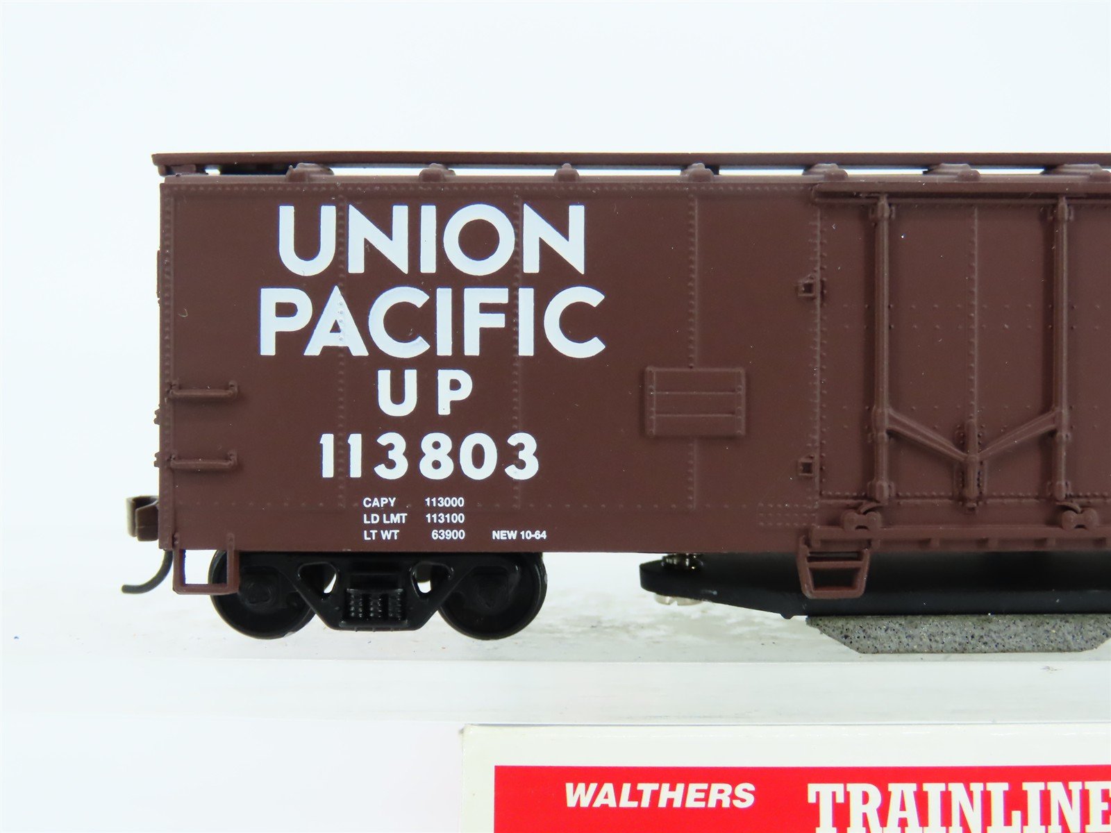 HO Scale Walthers Trainline 931-751 UP Union Pacific Track Cleaning Car #113803