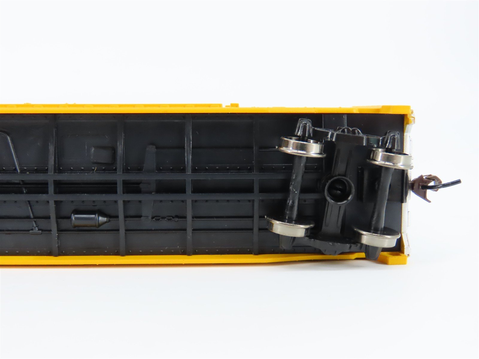 HO Scale Walthers Trainline 931-1672 UP Union Pacific 50' Box Car #499233