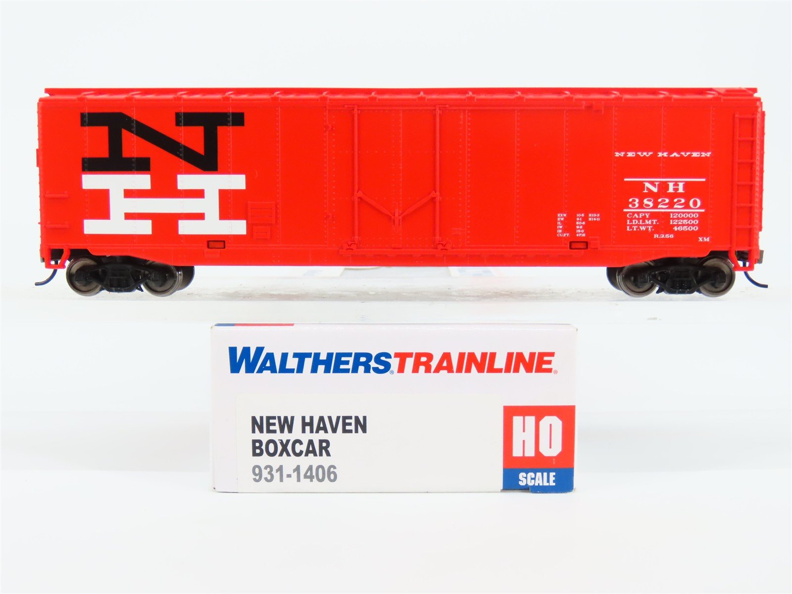 HO Scale Walthers Trainline 931-1406 NH New Haven Plug Door Box Car #38220