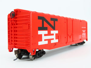 HO Scale Walthers Trainline 931-1406 NH New Haven Plug Door Box Car #38220