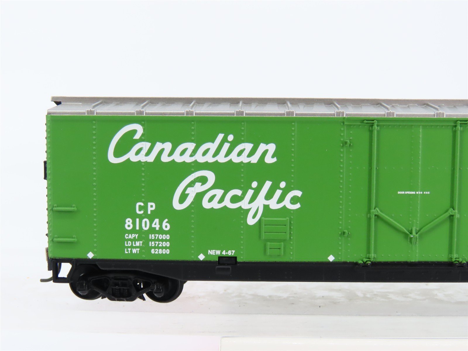 HO Scale Walthers Trainline 931-673 CP Canadian Pacific 50' Box Car #81046