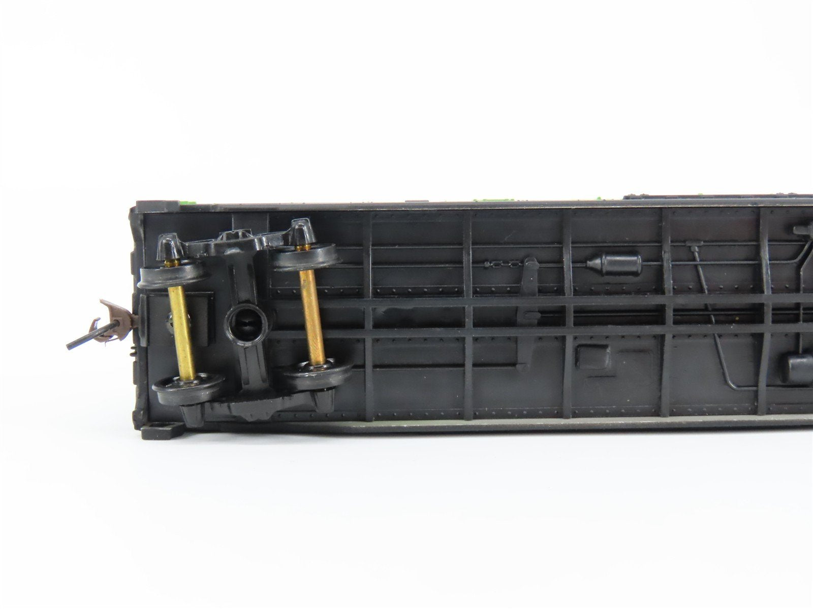 HO Scale Walthers Trainline 931-673 CP Canadian Pacific 50' Box Car #81046