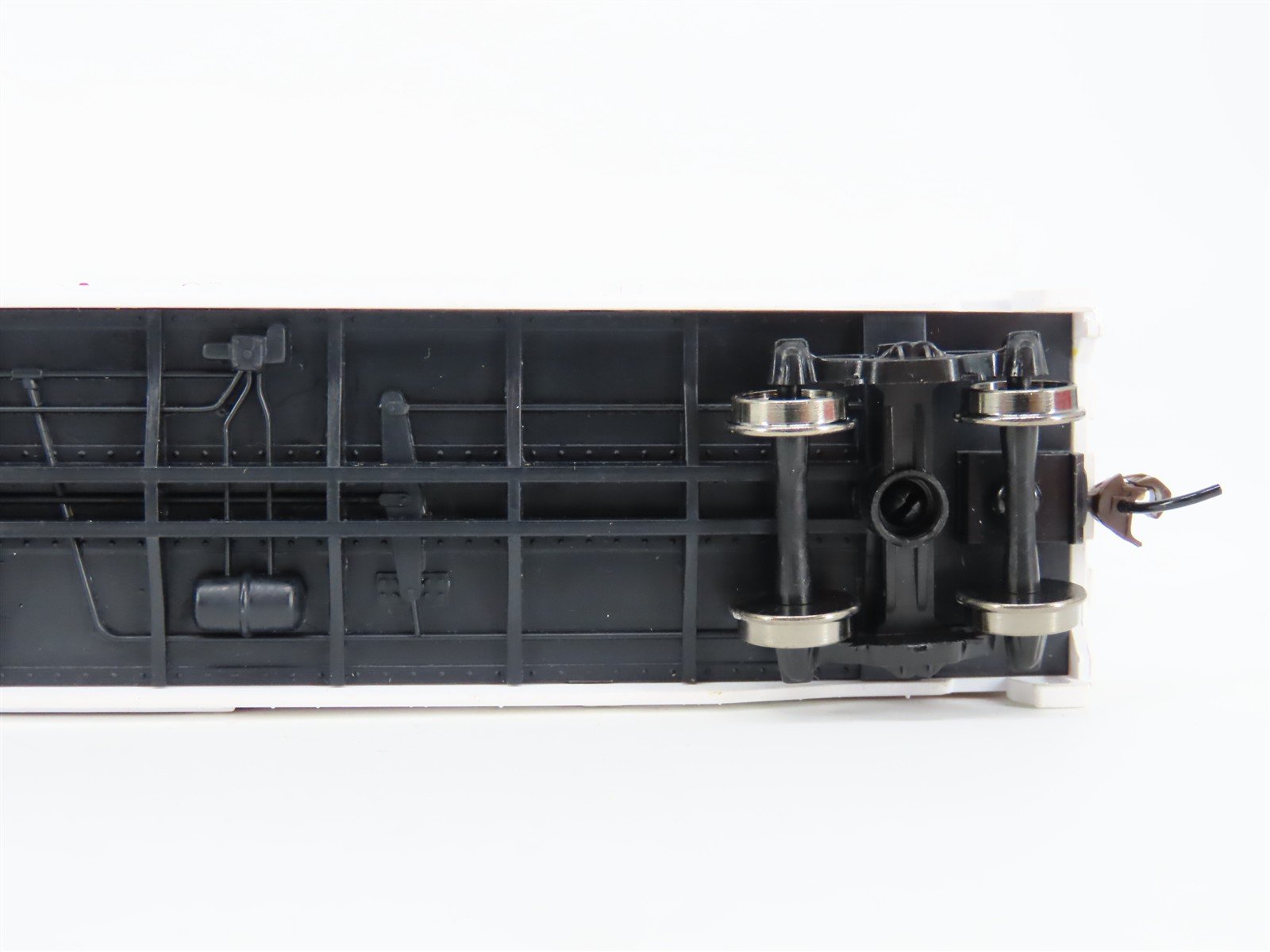 HO Scale Walthers Trainline 931-1671 SOO Line 50' Plug Door Box Car #178286