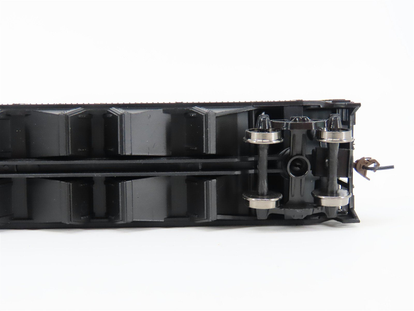 HO Scale Walthers Trainline 931-1423 ROCK Rock Island 4-Bay Hopper #510486