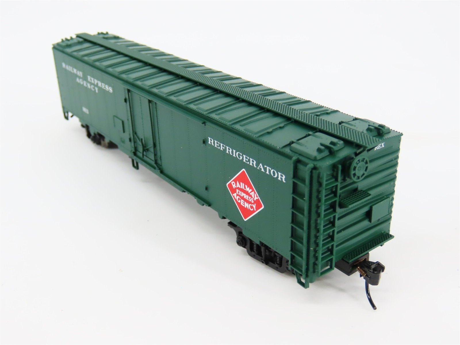 HO Scale Walthers 932-6241 REX Railway Express Agency 50' Reefer