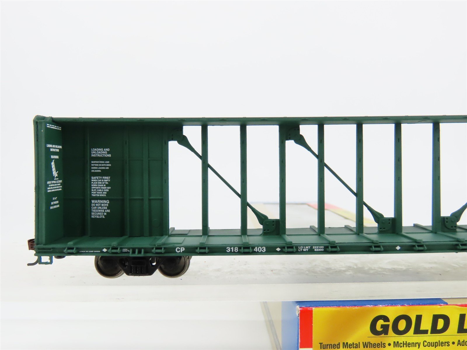 HO Scale Walthers Gold Line 932-4134 CP Canadian Pacific 72' Flat Car #318403