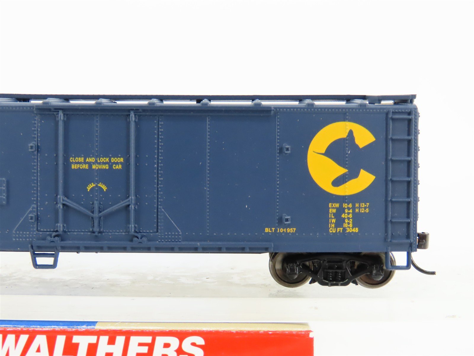 HO Scale Walthers 932-60302 C&O Chessie System 40' Plug Door Box Car #23840