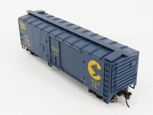 HO Scale Walthers 932-60302 C&O Chessie System 40' Plug Door Box Car #23840