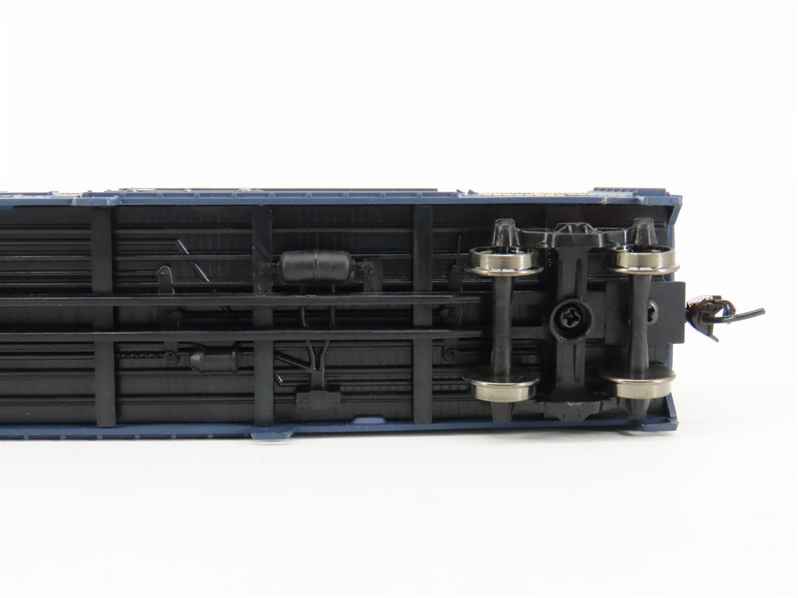 HO Scale Walthers 932-60302 C&O Chessie System 40' Plug Door Box Car #23840