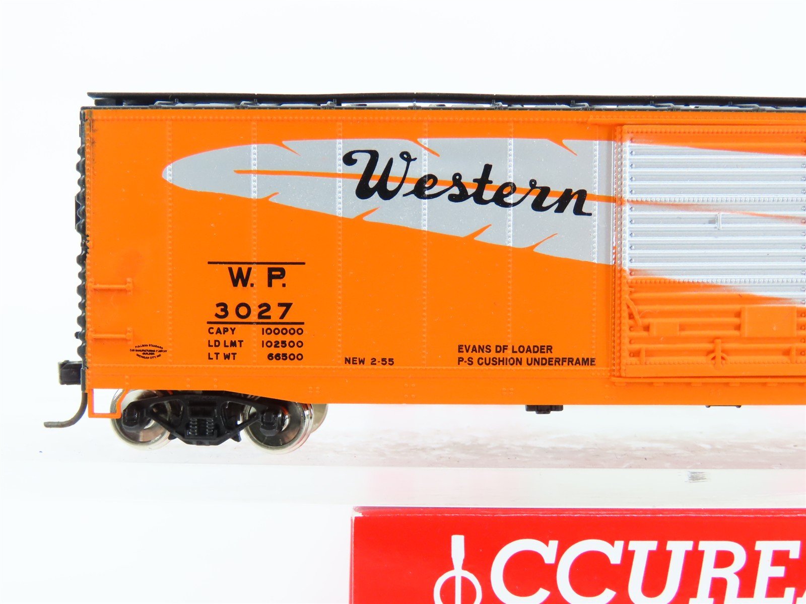 HO Scale Accurail Accuready 82070 WP Western Pacific Feather 50' Box Car #3027