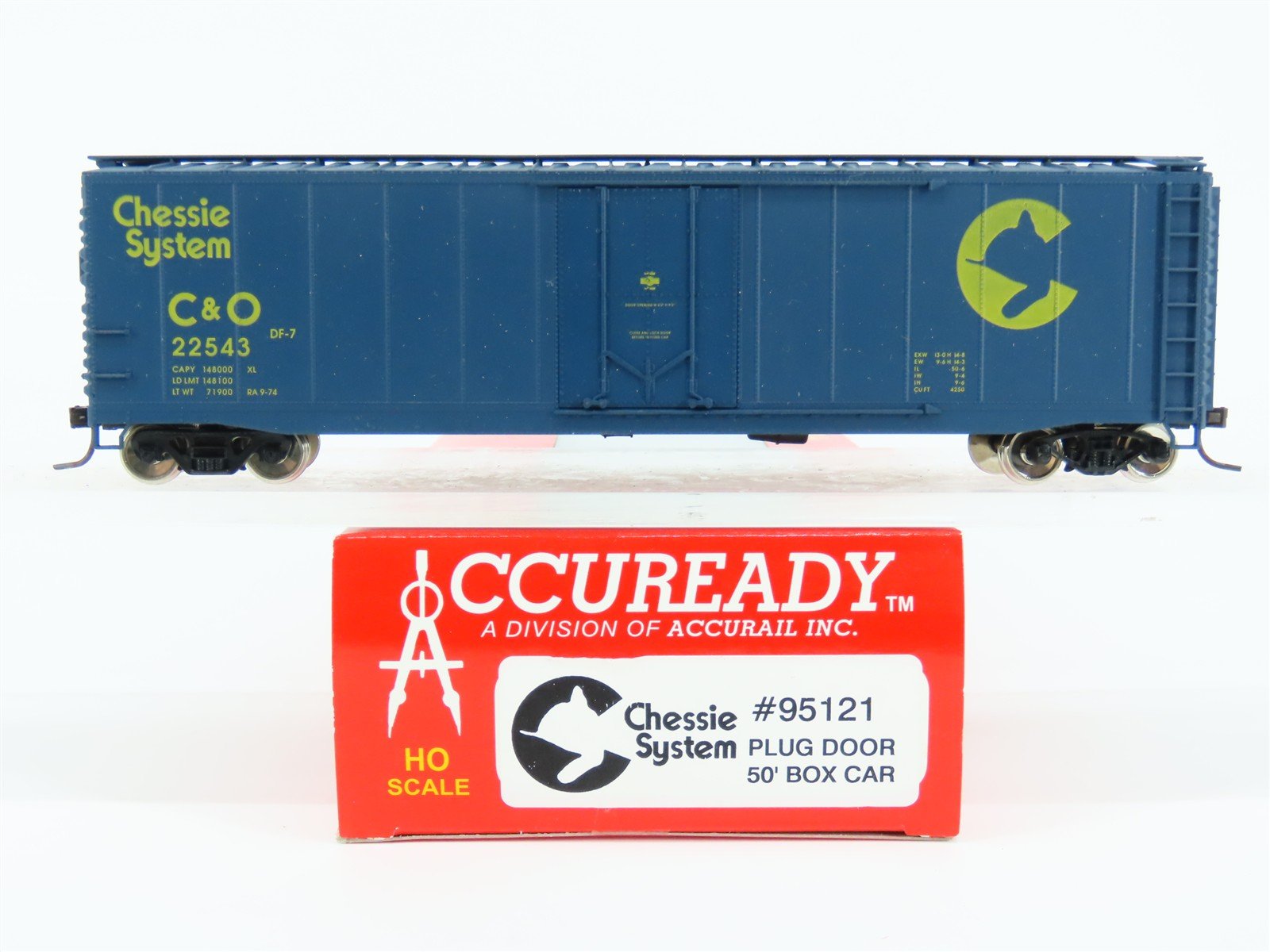 HO Scale Accurail Accuready 95121 C&O Chessie System 50' Box Car #22543