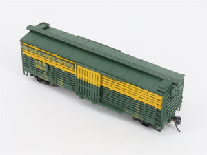 HO Walthers Mainline 910-4502 CNW Chicago & North Western 40' Stock Car #14303