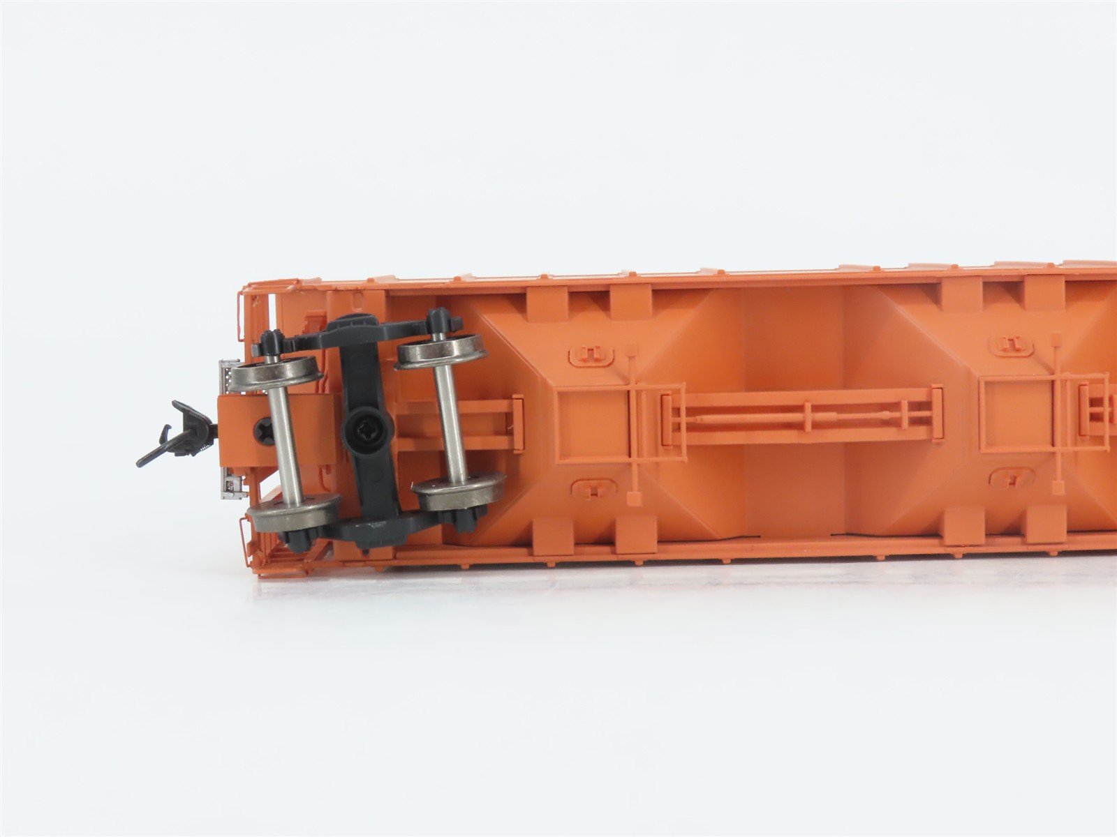 HO Walthers Proto 920-106160 USLX Farmer's Co-op 3-Bay Covered Hopper #26724