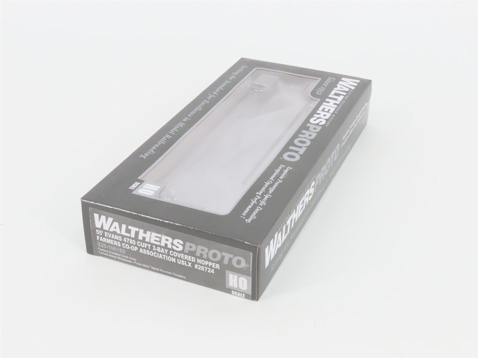 HO Walthers Proto 920-106160 USLX Farmer's Co-op 3-Bay Covered Hopper #26724