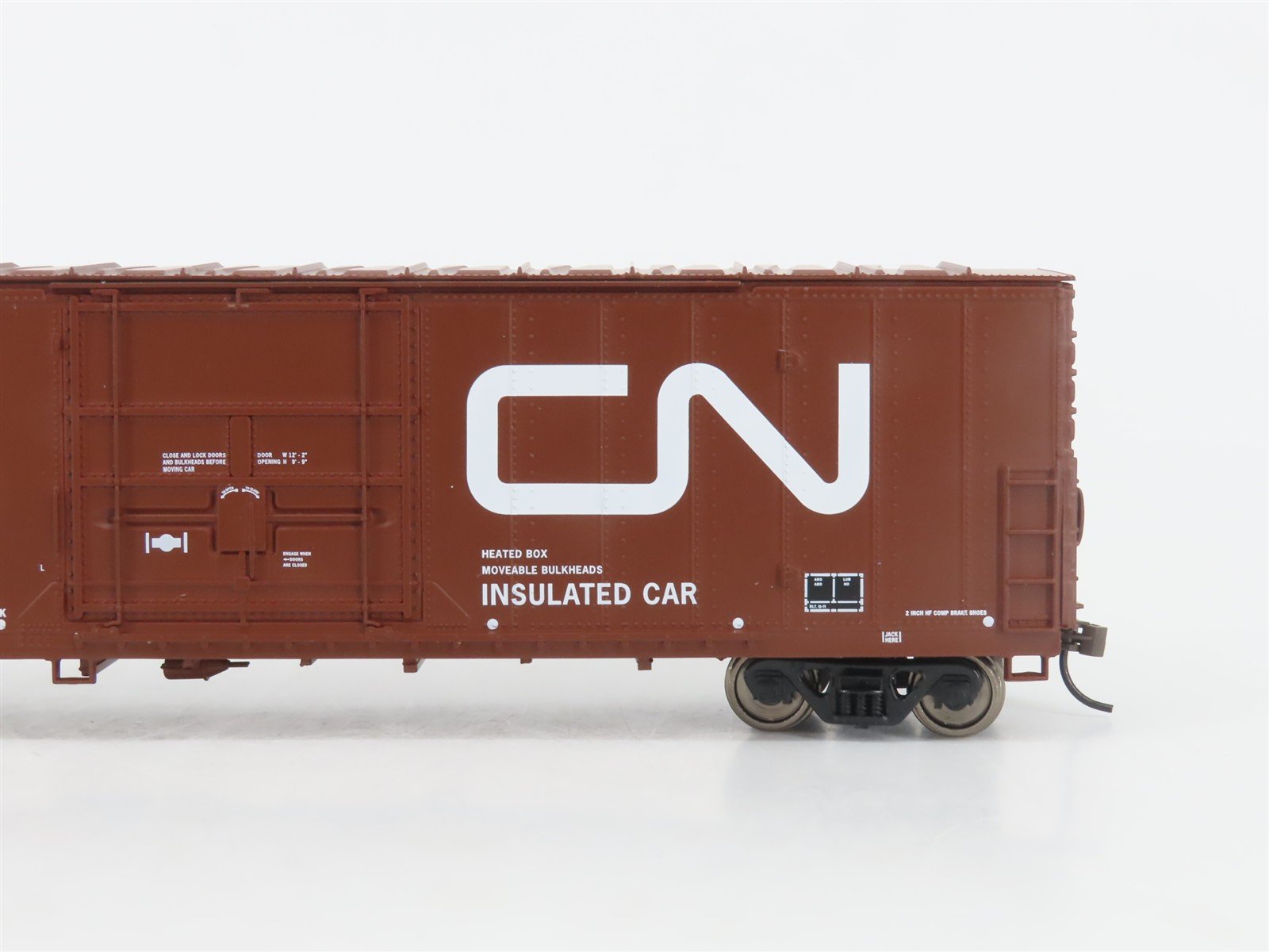 HO Walthers Trainline 931-1801 CN Canadian National Insulated Box Car #286099