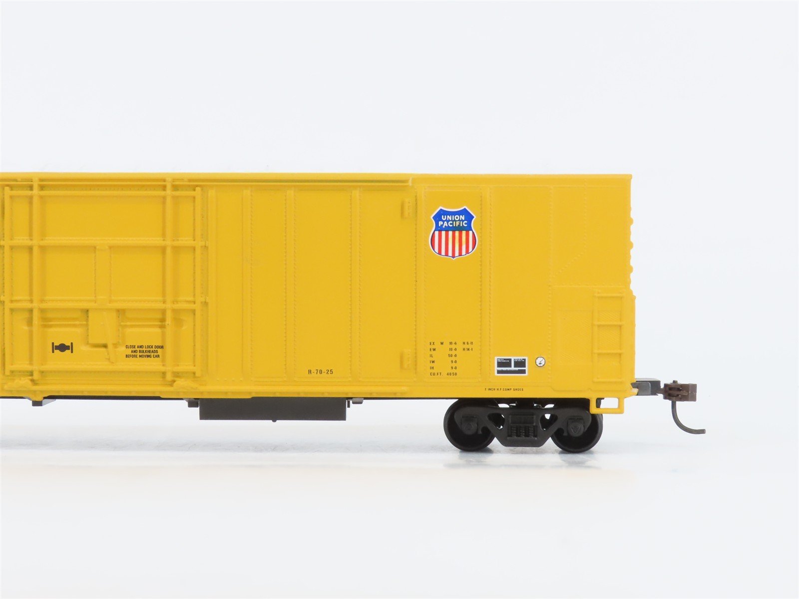 HO Athearn 7113 UPFE Pacific Fruit Express Union Pacific 57' Mech Reefer #461927