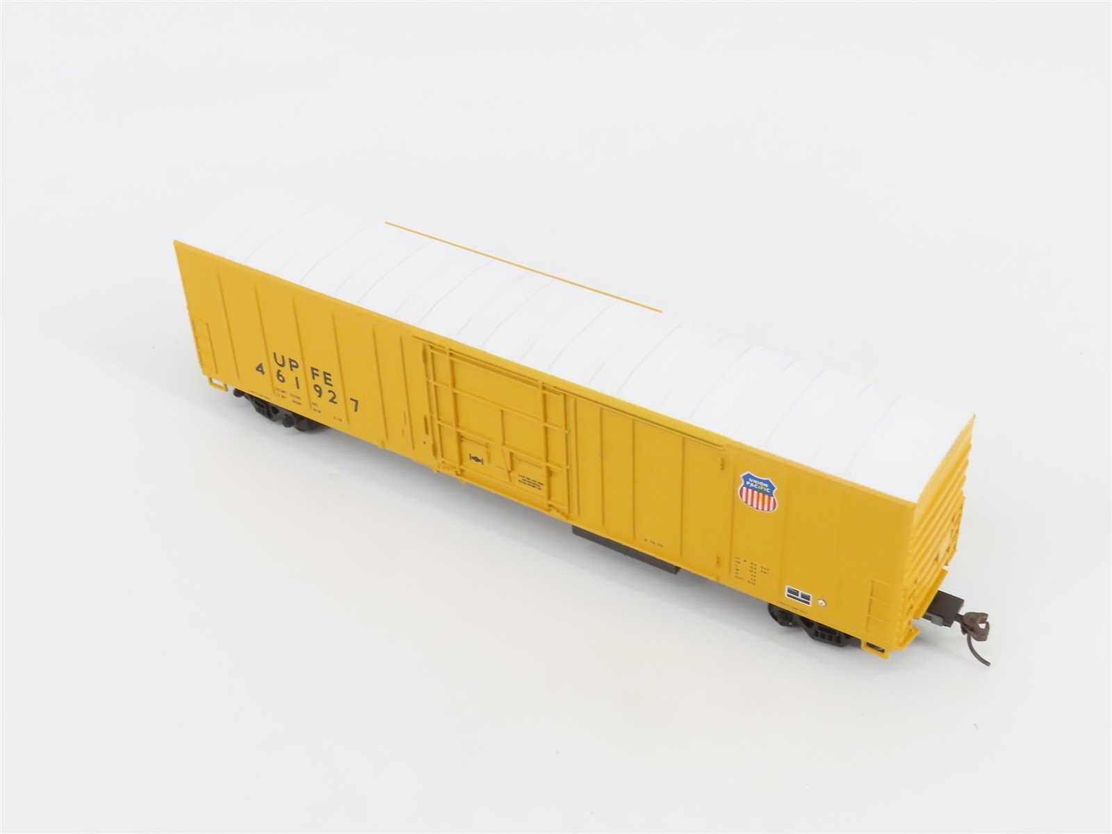 HO Athearn 7113 UPFE Pacific Fruit Express Union Pacific 57' Mech Reefer #461927
