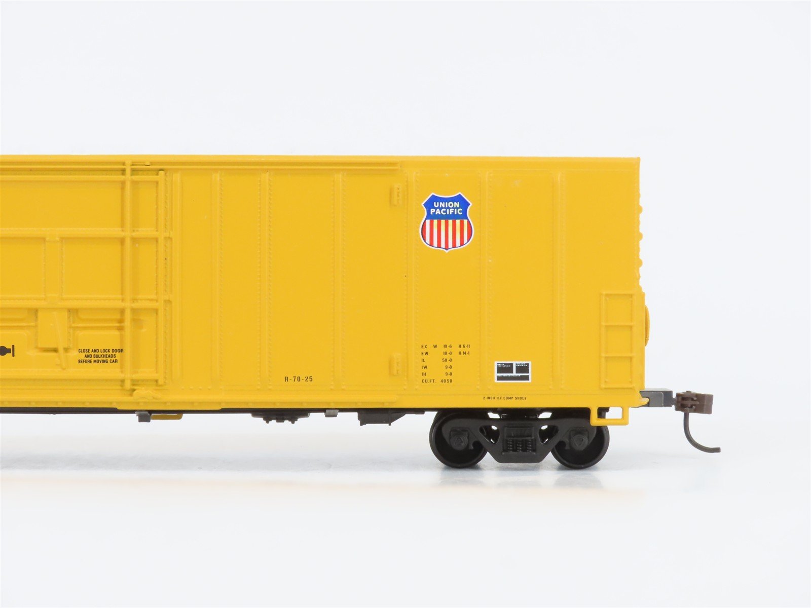 HO Athearn 7113 UPFE Pacific Fruit Express Union Pacific 57' Mech Reefer #461927