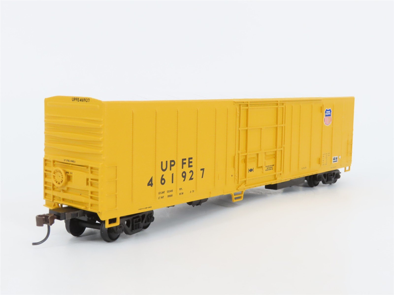 HO Athearn 7113 UPFE Pacific Fruit Express Union Pacific 57' Mech Reefer #461927