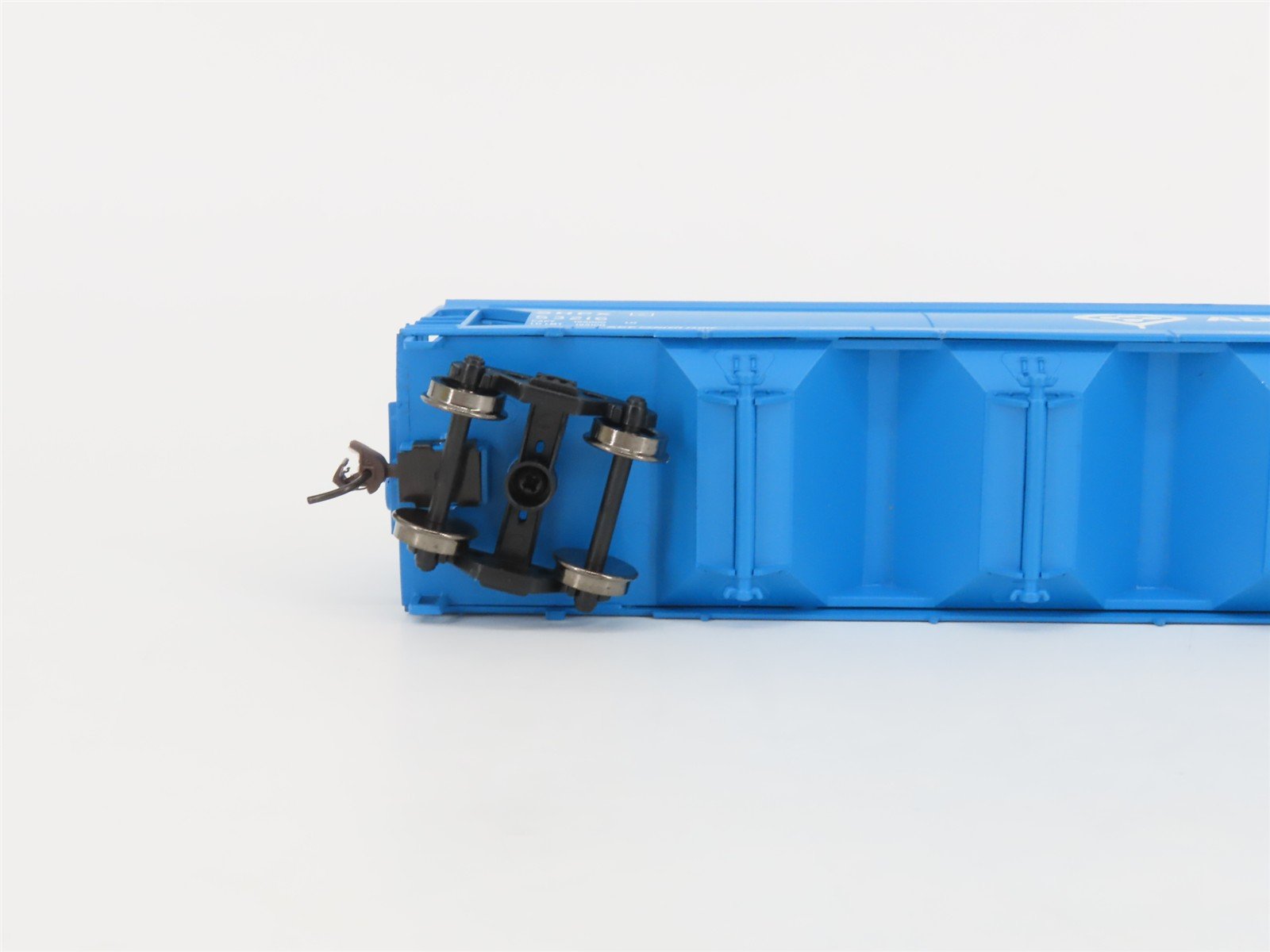 HO Athearn 72261 SHPX ADM Archer-Daniels-Midland 4-Bay Covered Hopper #53216