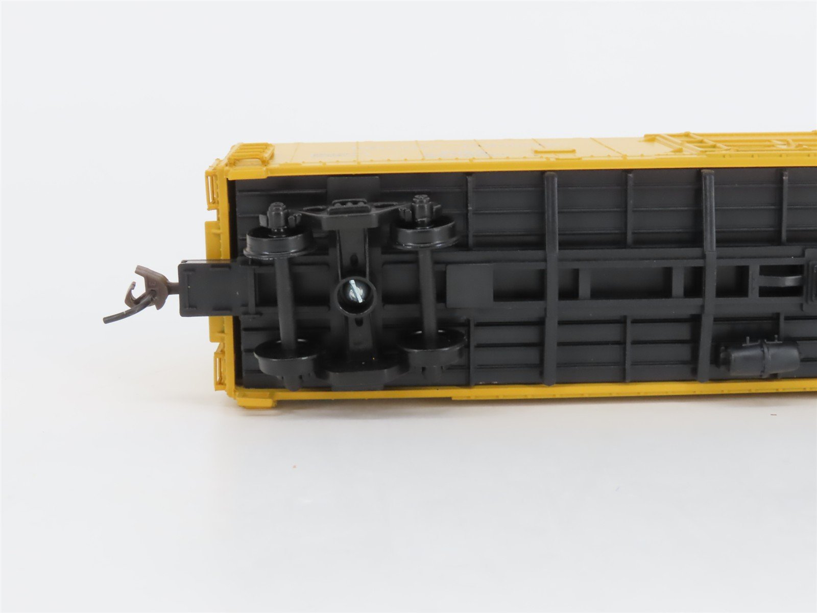 HO Athearn 91305 CRR FGE Fruit Growers Express 50' Insulated Box Car #94998